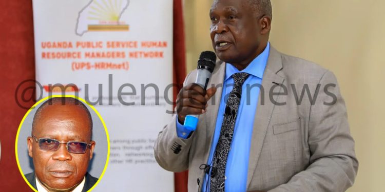 Gov’t Declares War on Workers Who Cling to Office, Makes It Mandatory to Groom Successors