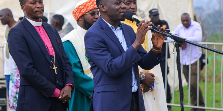 Museveni and NRM Supporters Brave Heavy Rain in Wakiso, Challenging Bobi Wine as Ghanaian King Joins Nansana Rally!