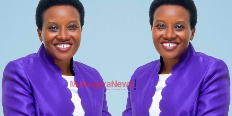 SHOCKING OYO BURIAL DEAL: Queen Mother Camp, Throne Claimants Locked Out As Minister Takes Keys To The Grave